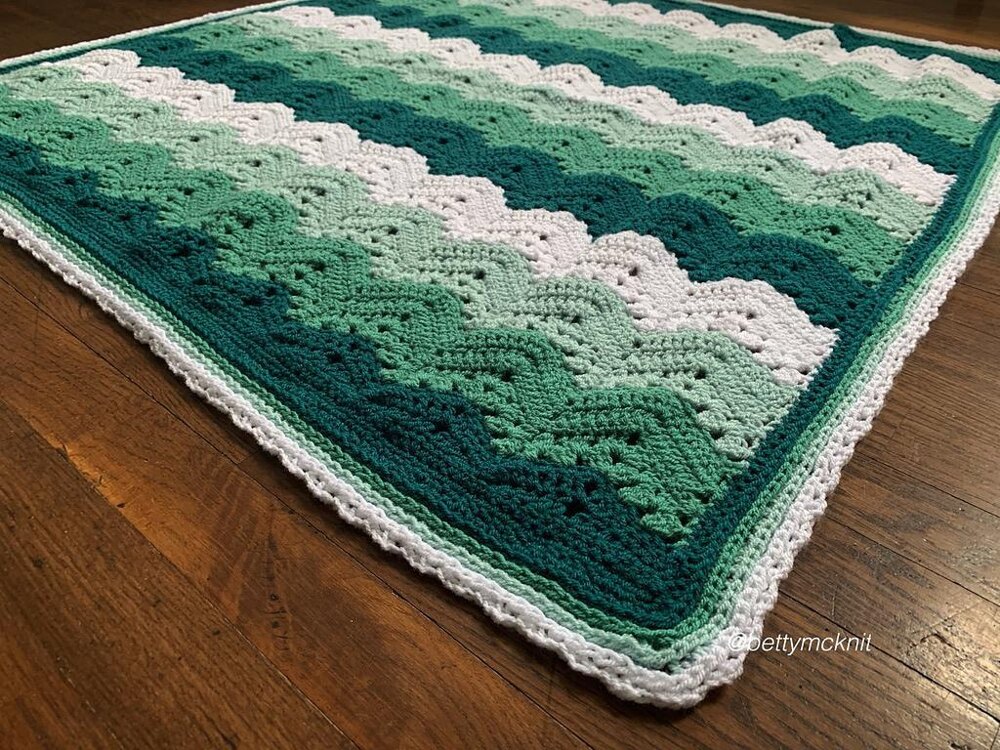 6-Day Viral Kid Blanket Crochet pattern by Betty McKnit LoveCrafts