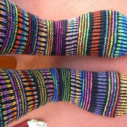 Higgledy piggledy socks - knitting pattern