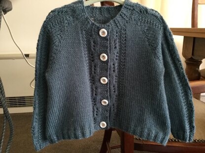 Baby’s cardigan for Perry