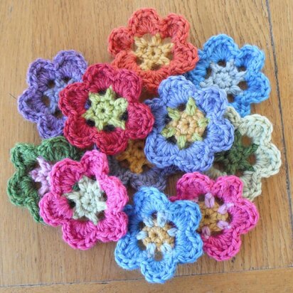 Anniversary crochet flower