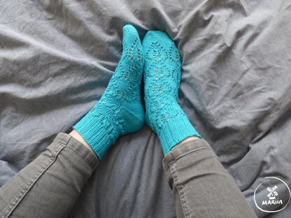 Lacy Hearts Socks