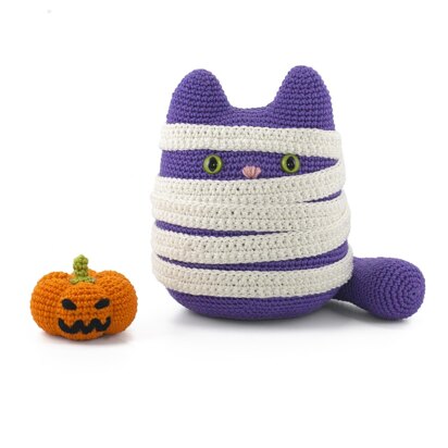 Kiki the Mummy Cat & Halloween Pumpkin Amigurumi