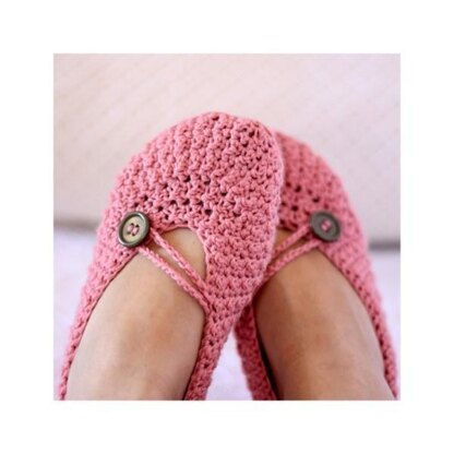 Pretty in Pink Ladies Slippers