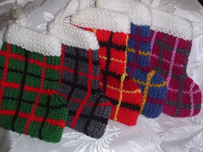 DK knitting pattern Plaid Tartan Christmas stockings chocolate gift home decoration