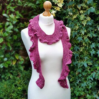 The "Not too FrouFrou" crochet scarf