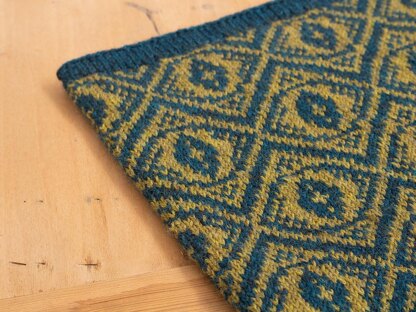 Cat's Eye Cowl