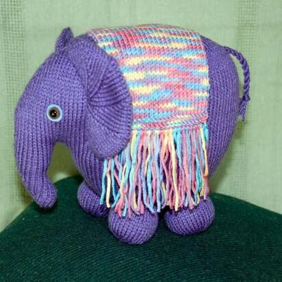 Whizzo the Elephant - knitting pattern