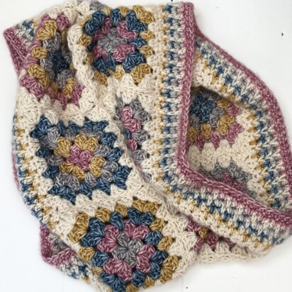 Granny Square Crochet Cowl