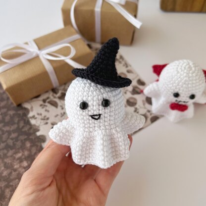 Crochet ghost pattern ornament Halloween decor Amigurumi pattern toy Car hanger