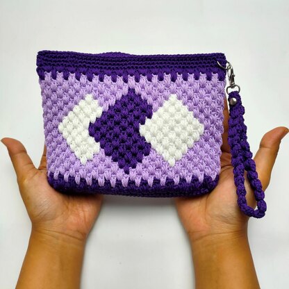 Diamond Ethnic Pouch