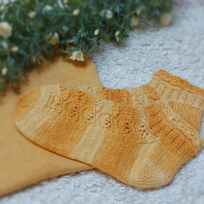 Mystic Marigold - knitting pattern