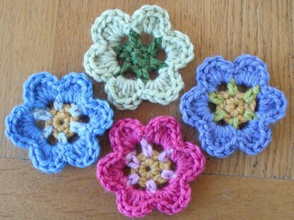 Anniversary crochet flower