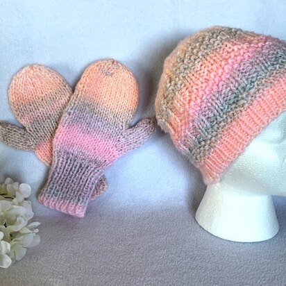 Cuddly Warm Hat And Mittens Set