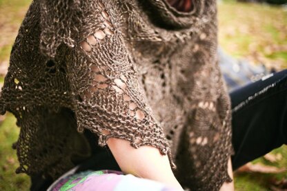 The Lonely Tree Shawl