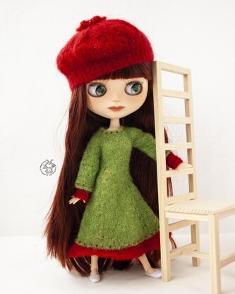 Pomegranate outfit for doll knitted flat