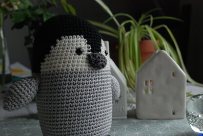 Free baby penguin crochet pattern