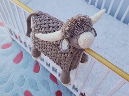 Highland Cow Cushion Crochet Starter Kit. Includes Yarn, Pattern