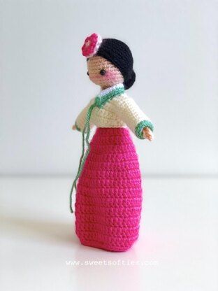 Hana in a Hanbok, International Doll (Korean)