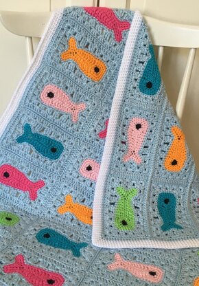 Crochet Baby Blanket Pattern With Fish: Fishy Little Baby Blanket