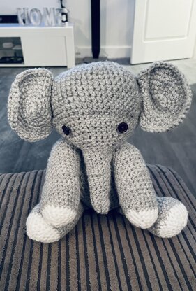 Free Amigurumi Elephant Pattern