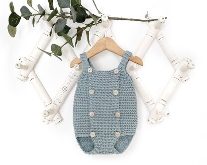 Newborn - BUTTONY Crochet Romper Pattern