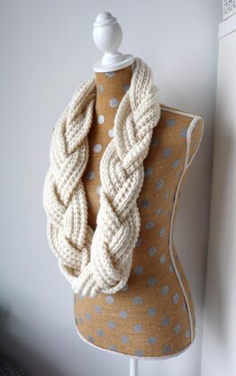 Crochet Braided Infinity Scarf