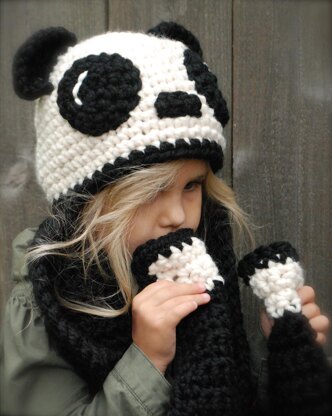 Retro Plaid Giant Panda Plush Knitted Ear Protection Hat – ARCANA