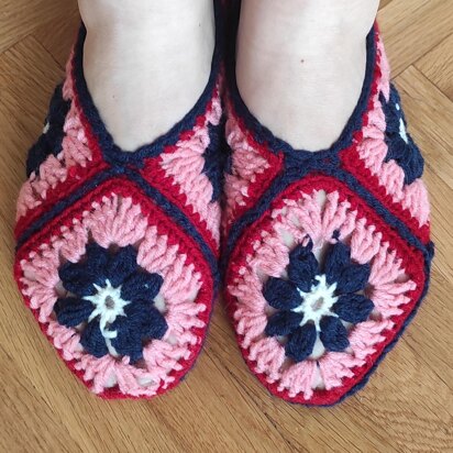 Square granny slippers