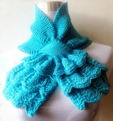 Flouncy Keyhole Scarf