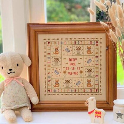 Historical Sampler Company Four Foxes Birth Sampler Cross Stitch Kit - 24cm x 24cm