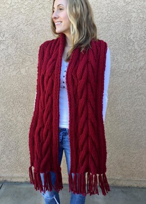 Chunky Cable Knit Fringed Scarf