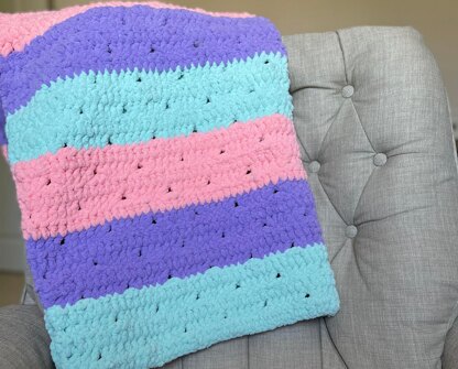 Tiny Triangles Blanket