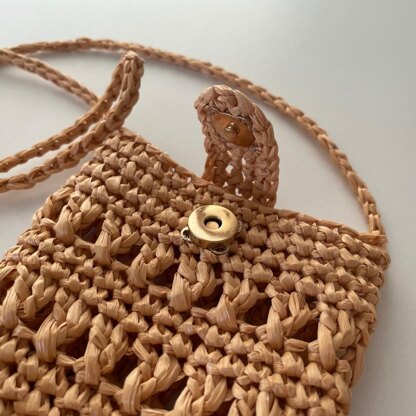 Raffia cell phone bag