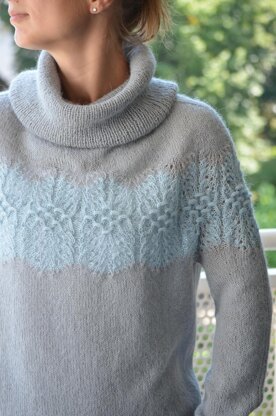 Xeada Sweater