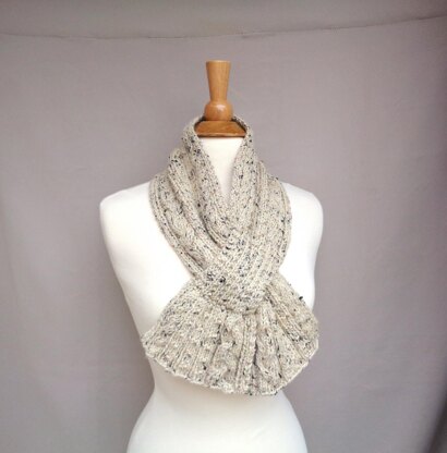 Pebble Road Keyhole Scarf