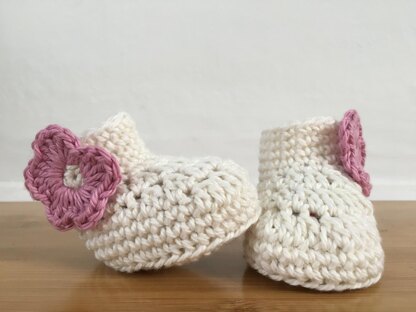 Crochet Flower Booties