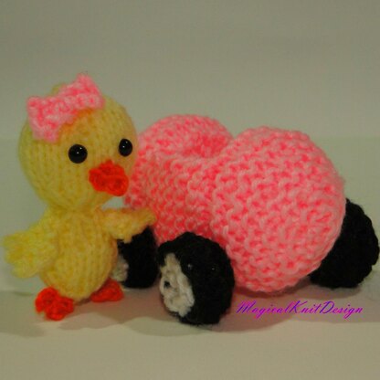 Lola on her egg-shaped car