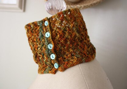 Zelda Lace Neckwarmer Knitting Pattern