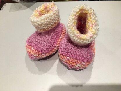 Easy Baby Booties