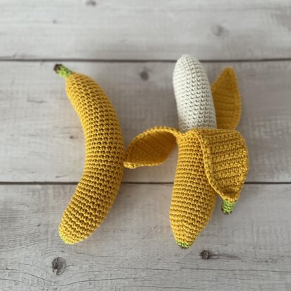 Banana Amigurumi Peeled & Unpeeled