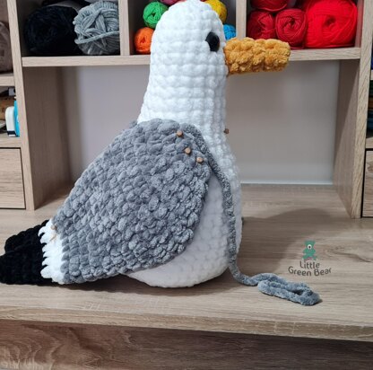 Sidney the Seagull - UK Terminology - Amigurumi