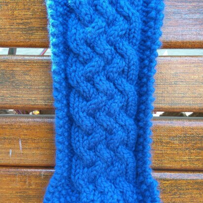 Entwined Cabled Neckwarmer