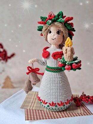 Gingerbread lady Christmas Lady crochet amigurumi pattern by Svitlana Bozhko.