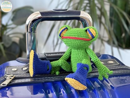 Jabka The Traveling Frog Amigurumi