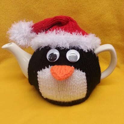 Christmas Penguin Tea Cosy