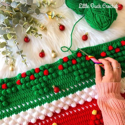 Jolly Bobbly Christmas Blanket