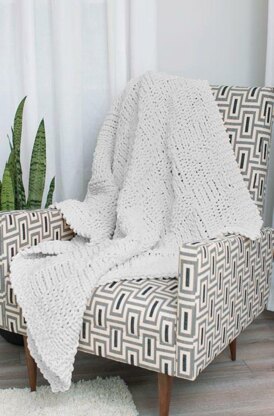 Beautiful Basketweave Throw in Red Heart Sweet Home - LM6474 - Downloadable PDF