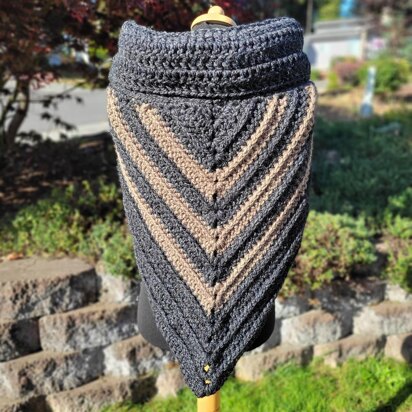 Highlander Striped Cowl