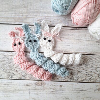 Easy Bunny Worry Worm Crochet Pattern