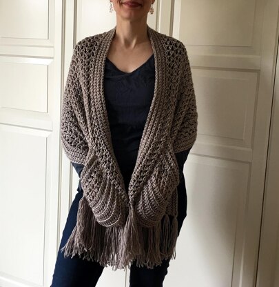 Bernat Blanket Yarn Pocket Shawl